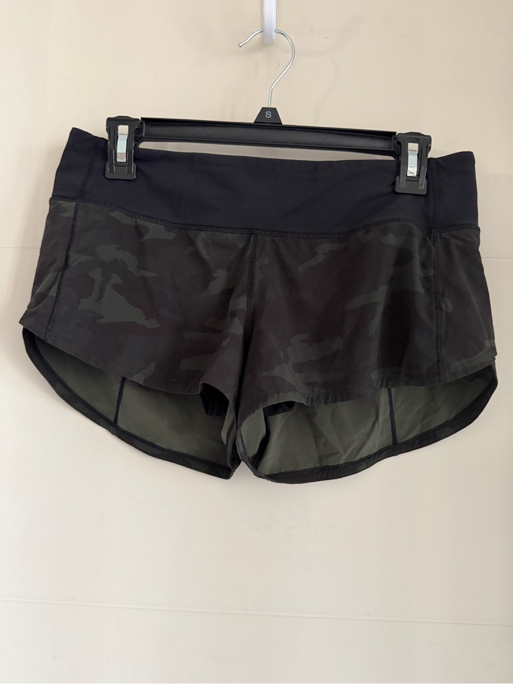 Lululemon Speed Up HR High short Size 6